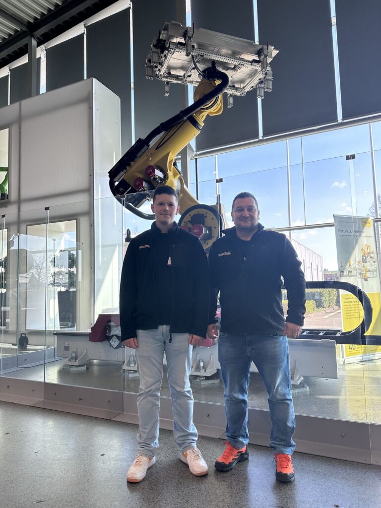 Specjaliści CAMTechnology - szkolenie hyperMILL 2025